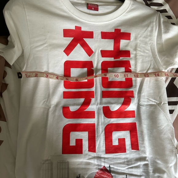 White Tee with Red Hong Kong Print - Picture 4 of 5